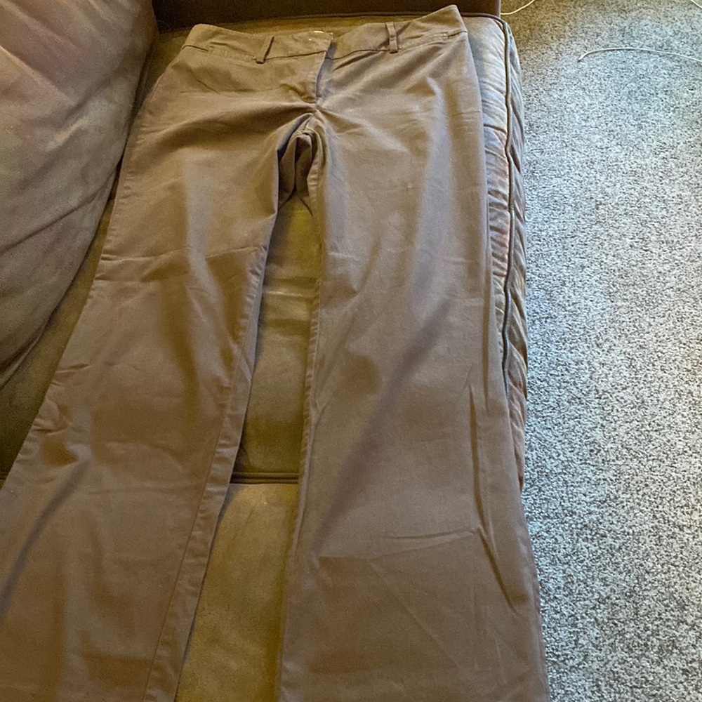 Ridiculously soft Loft pants. Size 8